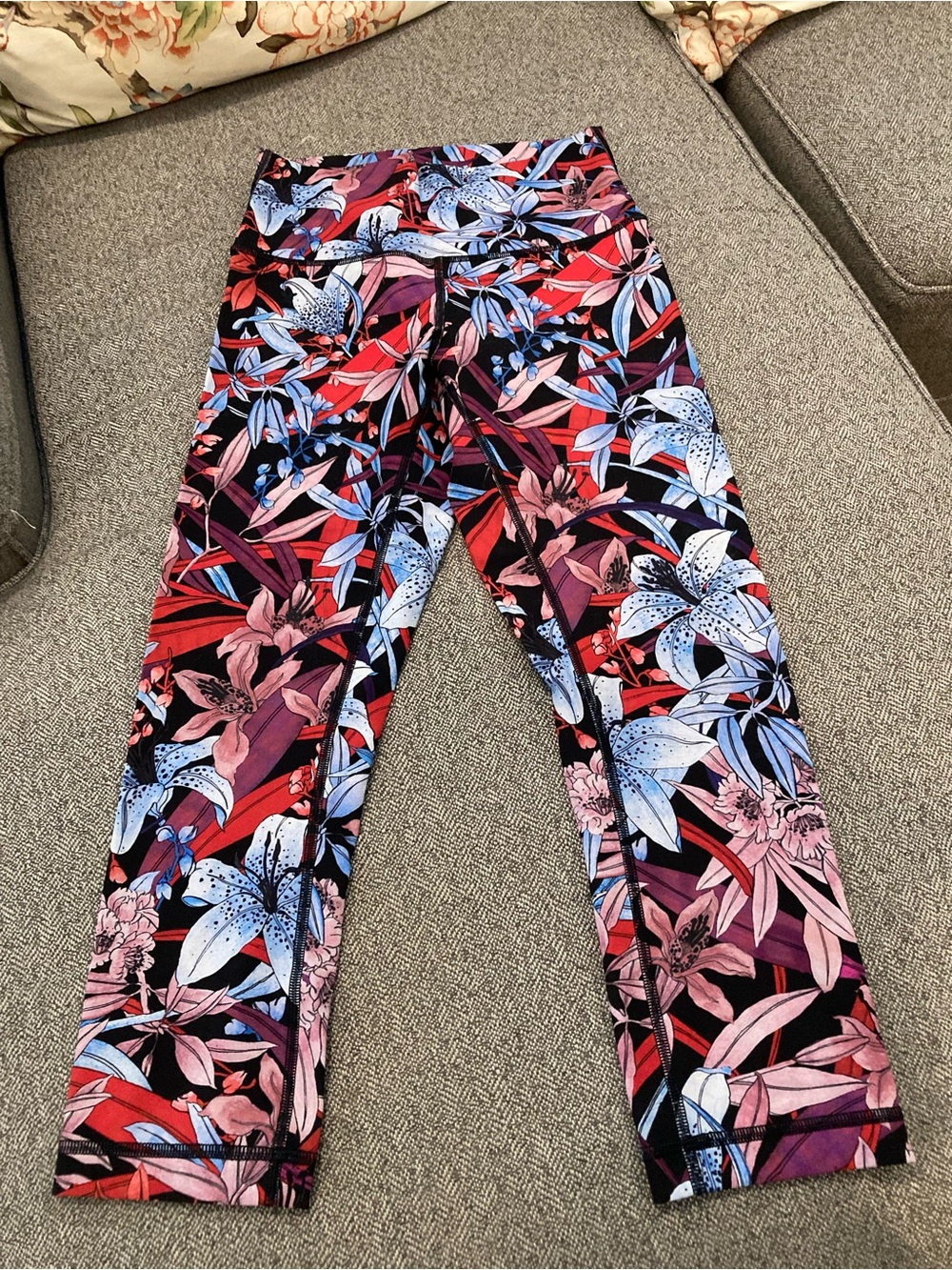 lululemon athletica Floral Capri Pants